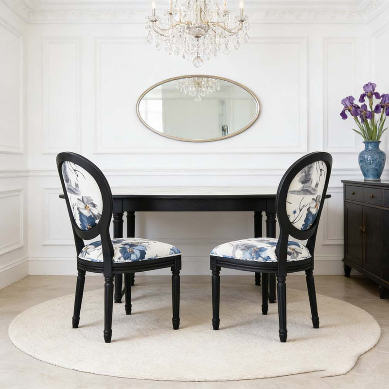 ROUND DINING CHAIR