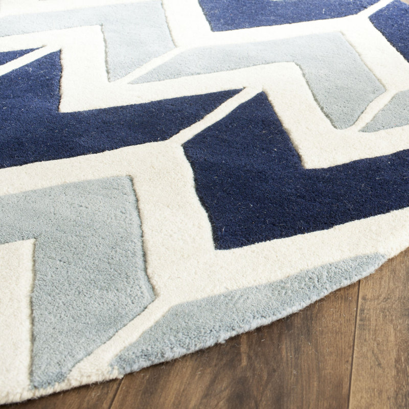 Deedie Hand Tufted Wool Chevron Rug, Round 5'