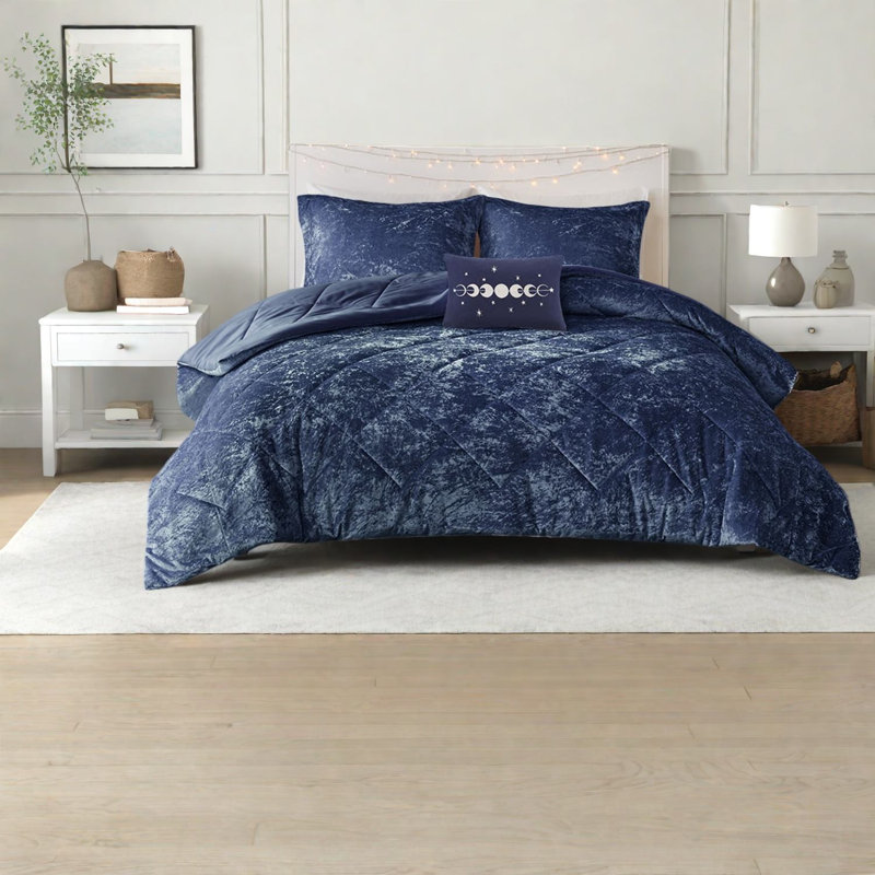 Ensemble de literie en velours luxueux, polyester hypoallergénique, confort de chambre moderne