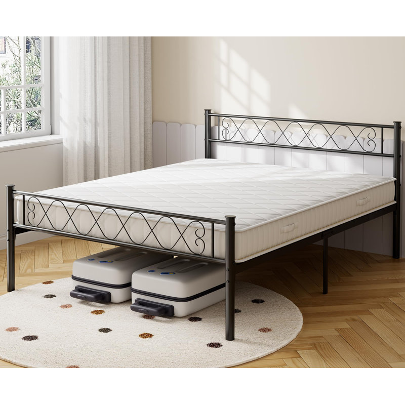 Cadre de grand lit en métal - tête de lit et pied de lit avec un cœur en fer, lit plateforme simple pour garçons et filles, aucun sommier requis, assemblage facile