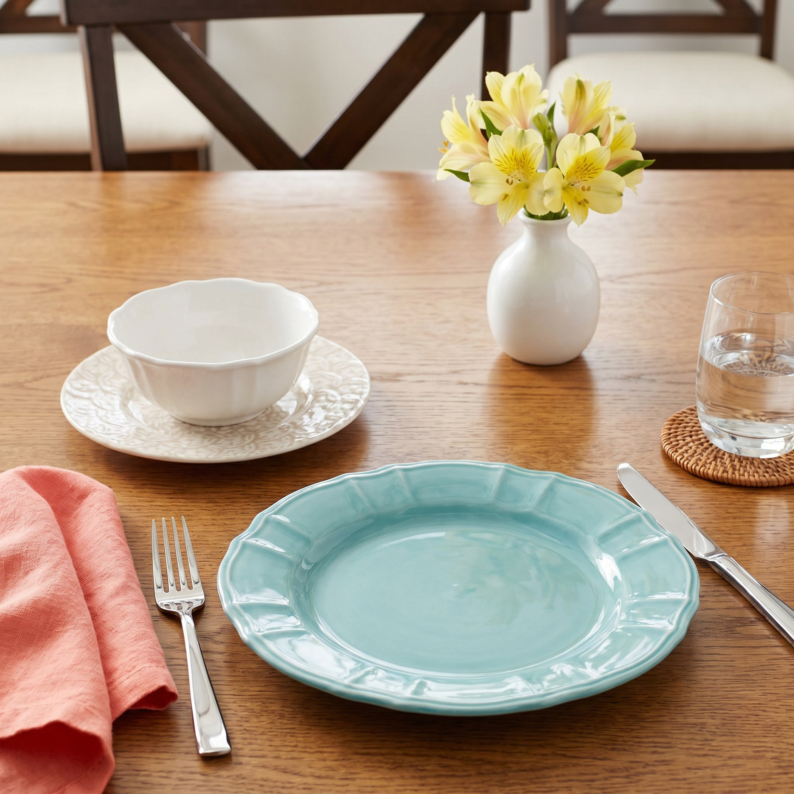 Euro Ceramica Chloe 9" Salad Plate