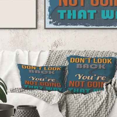 Rectangle, ne vous retournez pas, vous n'allez pas de cette façon - Coussin décoratif à imprimé traditionnel