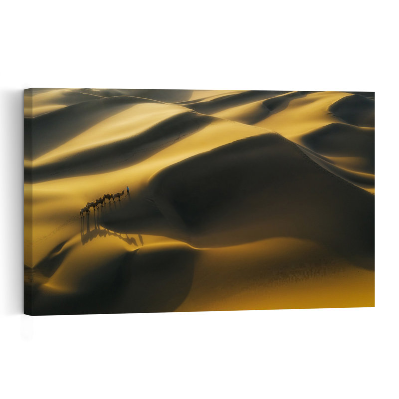Golden Desert Caravan Serene Tranquil Abstract Landscape Nature Wall Art Print, H 16 po x l 24 po