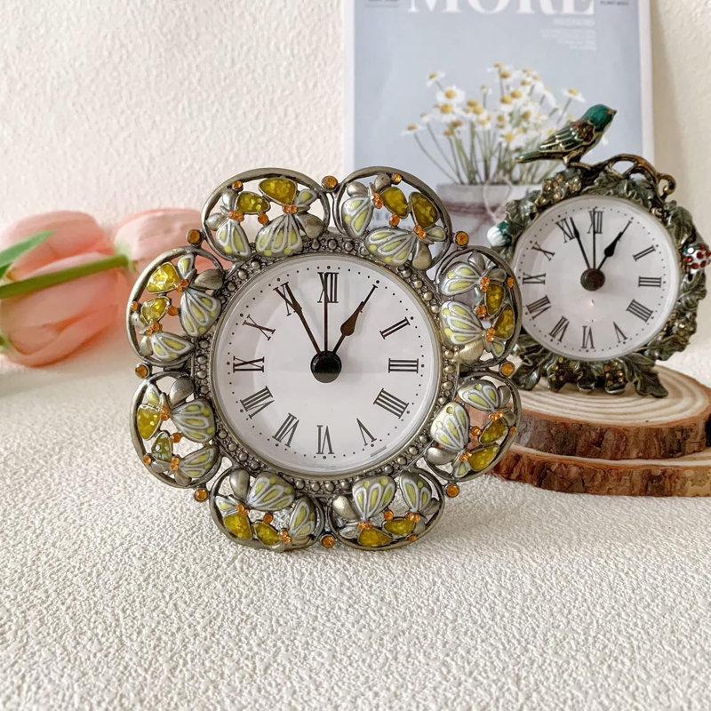 Silent Mini Retro Simulated Clock