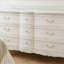 Commode de style français rétro sculptée-131267441
