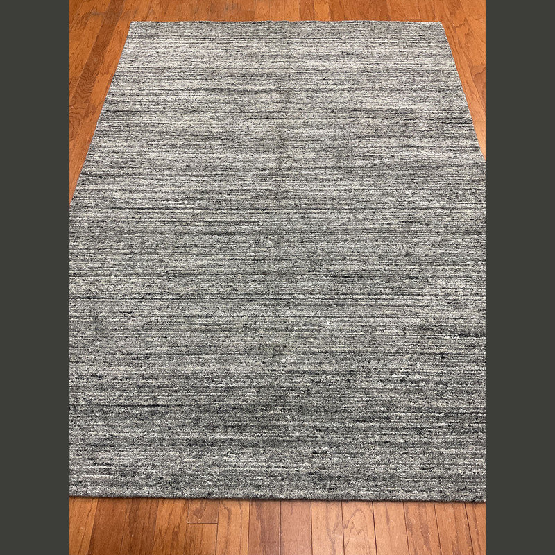 Tapis gris uni / blanc uni en laine noué à la main 5 pi 1 po x 7 pi