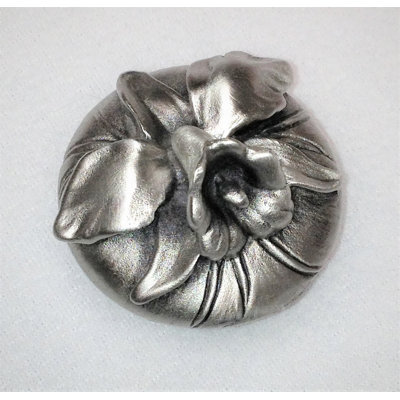 Botanical 3/2" Length Flower Novelty Knob
