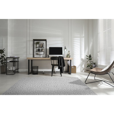 Tapis argenté 5 pi x 8 pi Garland