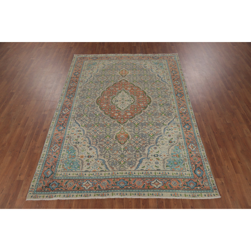 Traditional Wool Area Rug 6x9
