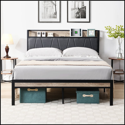 Base de lit plateforme en métal durable avec tête de lit rembourrée et ports USB pour un confort moderne