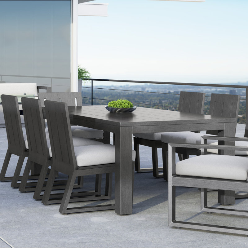 Redondo Outdoor Dining Table