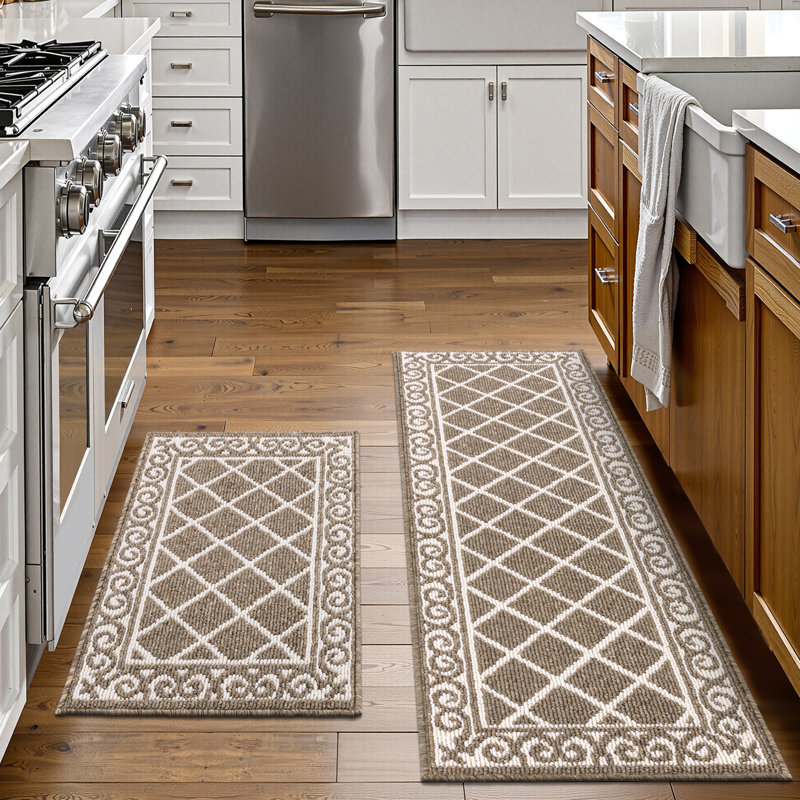 Betio Non-Skid Washable Kitchen Mat (Set of 2), Coffee