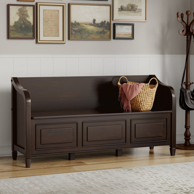 Banc de rangement en bois massif de 56 po de large Connaught avec couvercle relevable et façade lambrissée