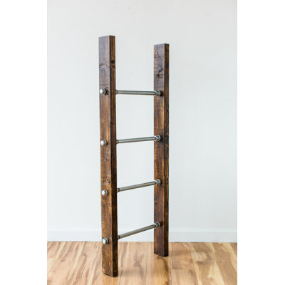 Pipe 4 ft Blanket Ladder