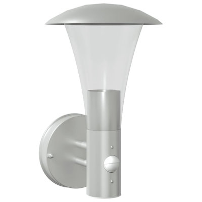 Darias Plug-in 1 Light Outdoor Wall Light