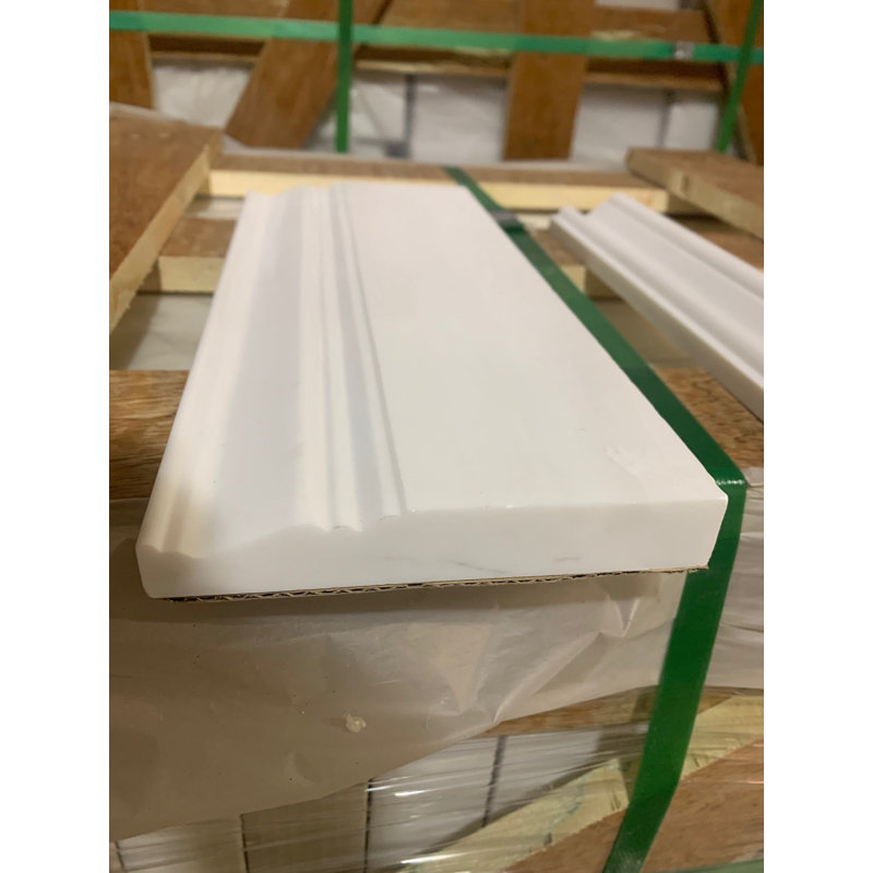 Plinthe murale 4 3/4 po x 12 po Bianco Dolomite