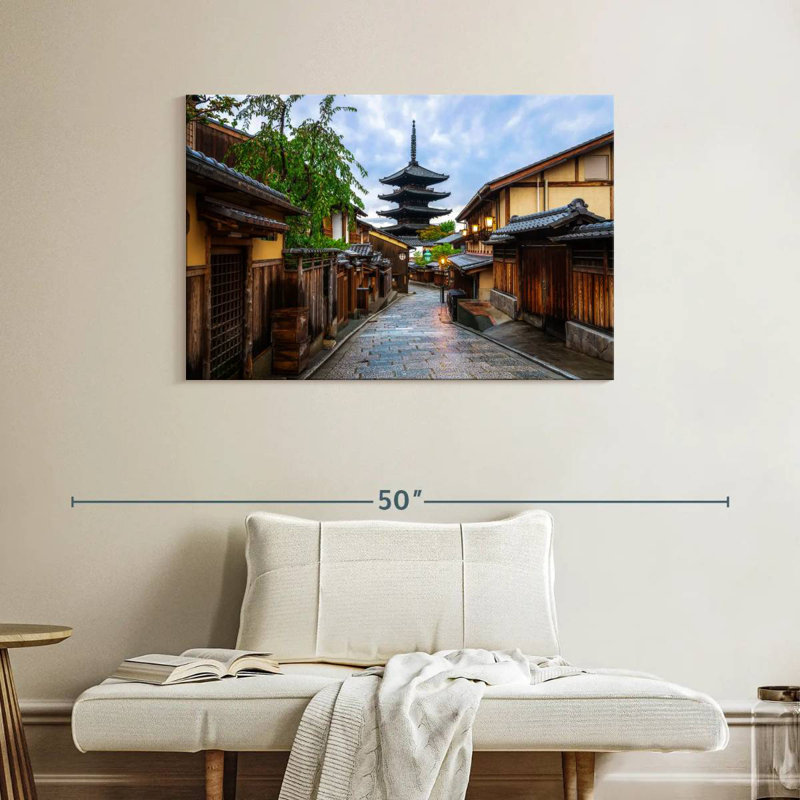 Lilie Sannenzaka Street, Kyoto, H 26 po x l 39 po