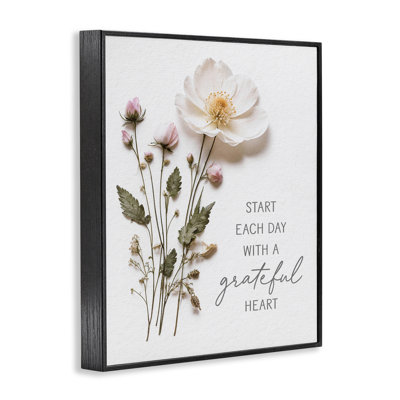 Giclée encadrée de fleurs pressées «Grateful Heart» par Designed