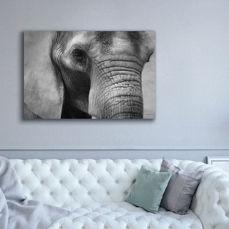 Éléphant par Lori Deiter - Photographie sur toile tendue, H 40 po x l 60 po x 1,5 po