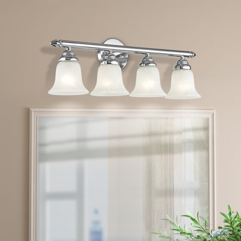 Barre d'éclairage de salle de bain 4 lumières à intensité variable Hardin, Chrome poli
