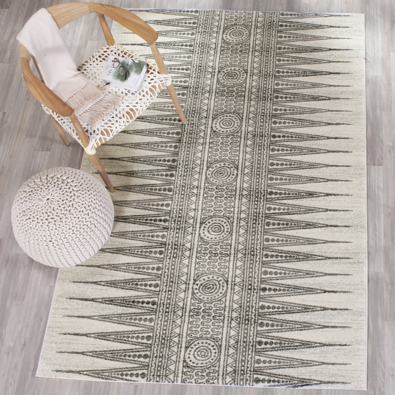 Seward Southwestern Area Rug, Rectangle 201 x 274 cm