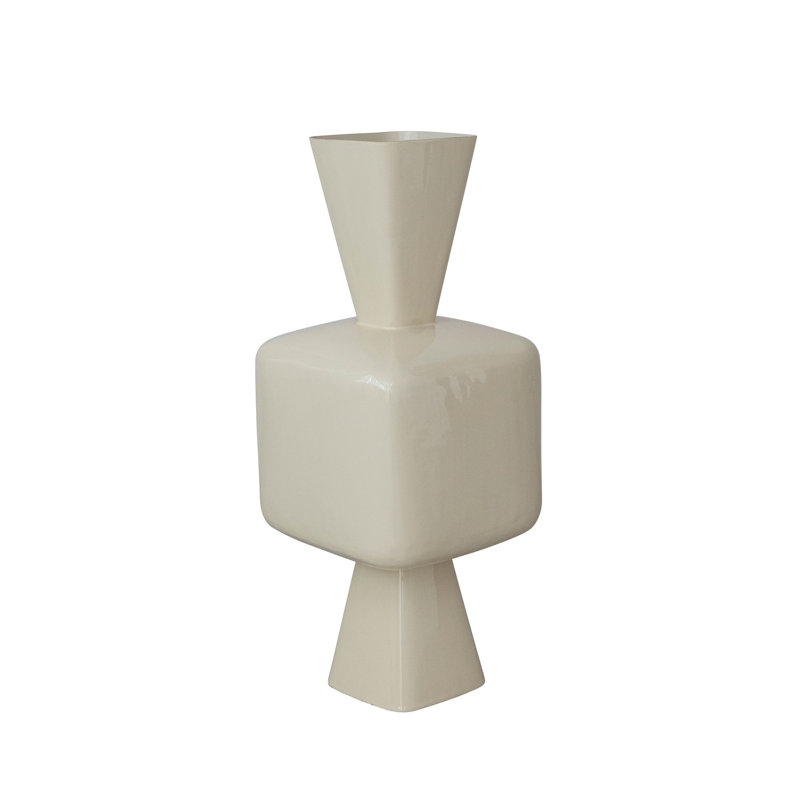 Vase en métal et bois récupéré