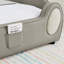 Lit simple mignon en forme de nuage pour enfants en cuir de polyuréthane avec garde-corps, lit pour tout-petits sécuritaire avec dessin beige et gris et poche de rangement-130161519