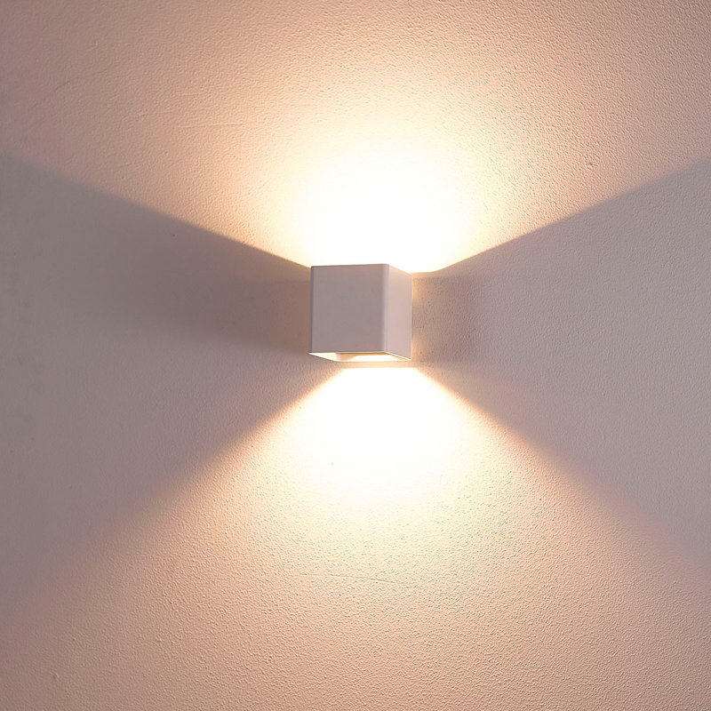 Crest LED Wall Light, Aluminum