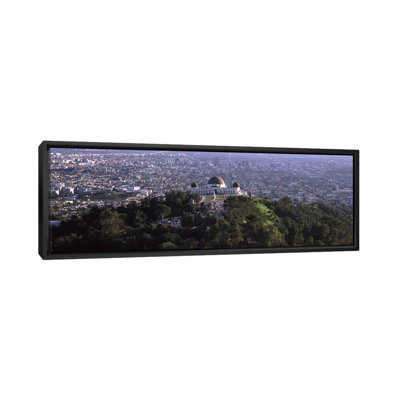 " Griffith Park Observatory, Los Angeles, California "