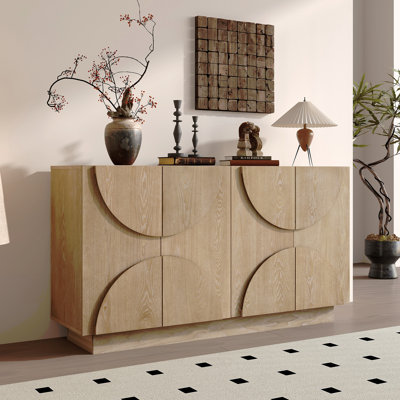 Grande armoire de rangement en bois à 4 portes avec poignées semi-circulaires et tablettes réglables pour la salle à manger, la cuisine et le salon