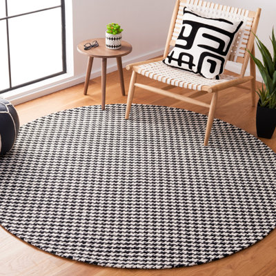 Nelya Hand Woven Wool and Cotton Houndstooth Rug 