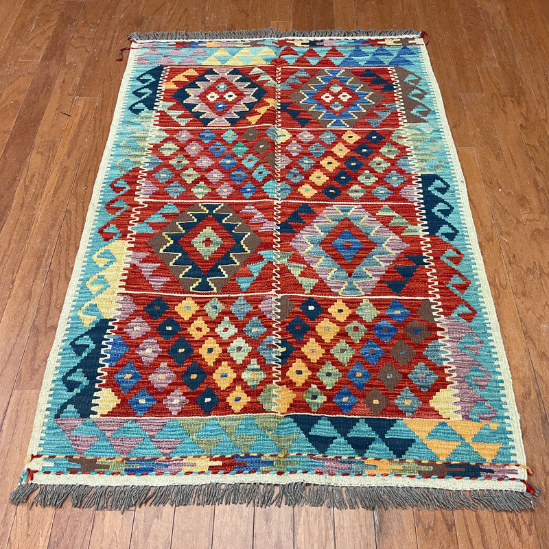 Tapis bleu sarcelle 3 pi 5 po x 4 pi 11 po Jerrolyn