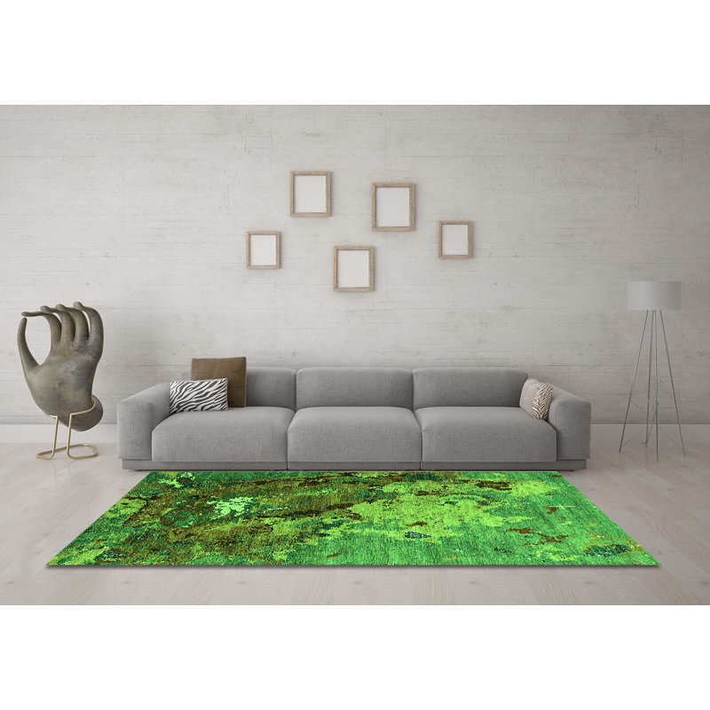 Tapis abstrait en chenille / polyester tissé à la machine en vert / brun / jaune, Rond 8 pi