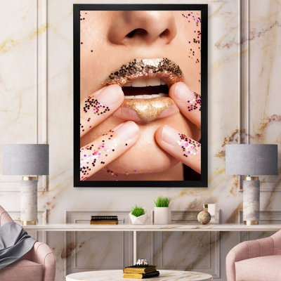 " Woman With Golden Lips And Glitter On Her Hands "