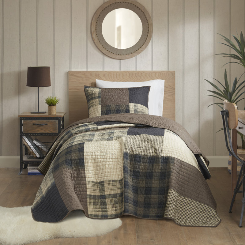 Winter Hills Twin Brown Cotton Reversible Quilt Set
