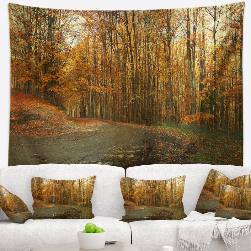 Tapisserie de la forêt à l’automne et fixation murale incurvée, H 50 po x l 60 po