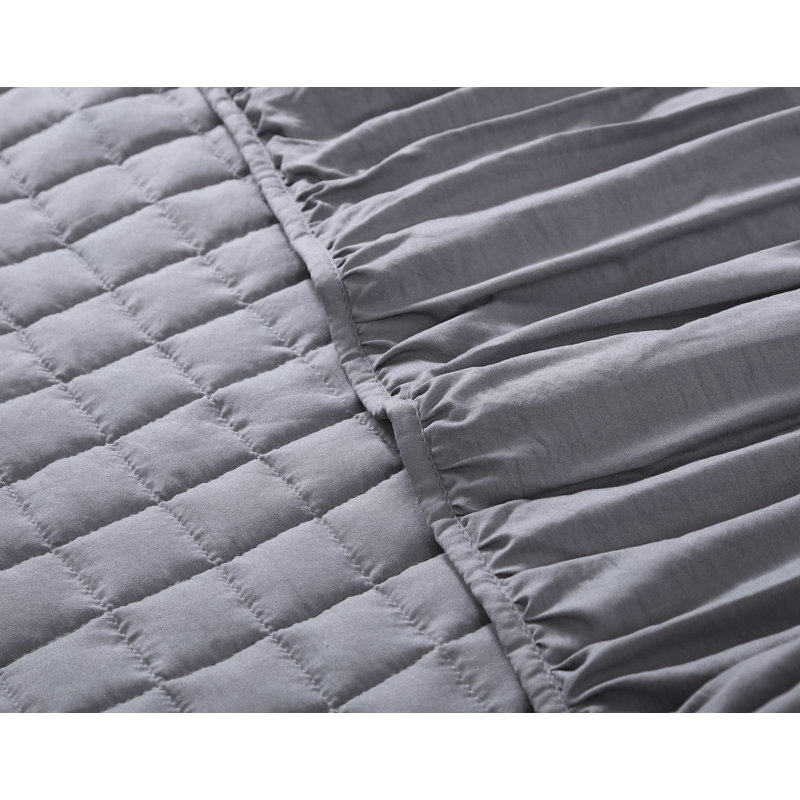 Cedra Quilt Collection Traditional Polyester Quilt, Gray, Queen Quilt + 2 Shams