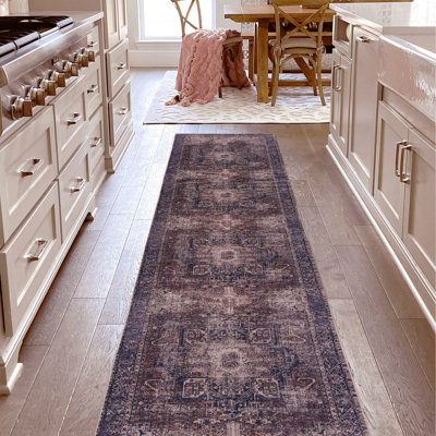 Tapis pour chambre à coucher - lavable à la machine, à poils courts, doux, sans perte de couleur bourgogne, 2 pi 6 po x 10 pi et pour animaux