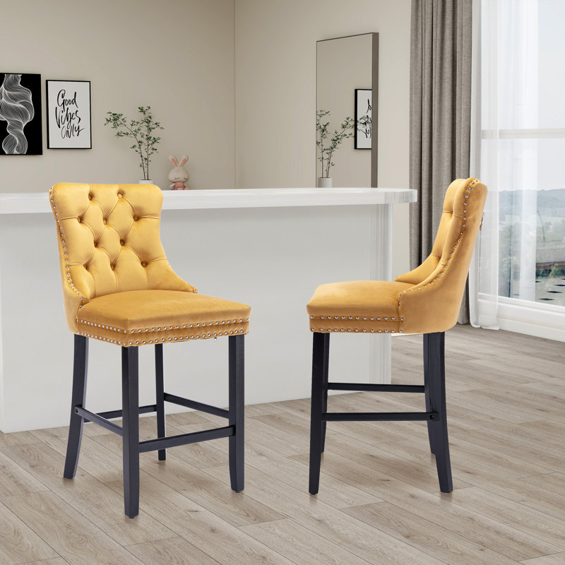 Tabouret de bar 27,2 po Avyonna, Noir, Jaune