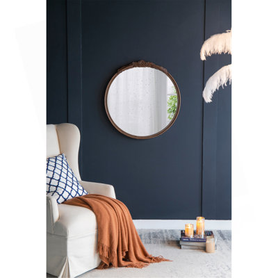 Cadre de miroir décoratif sculpté à la main exquis, rehaussant tout décor avec son design élégant et son savoir-faire artisanal