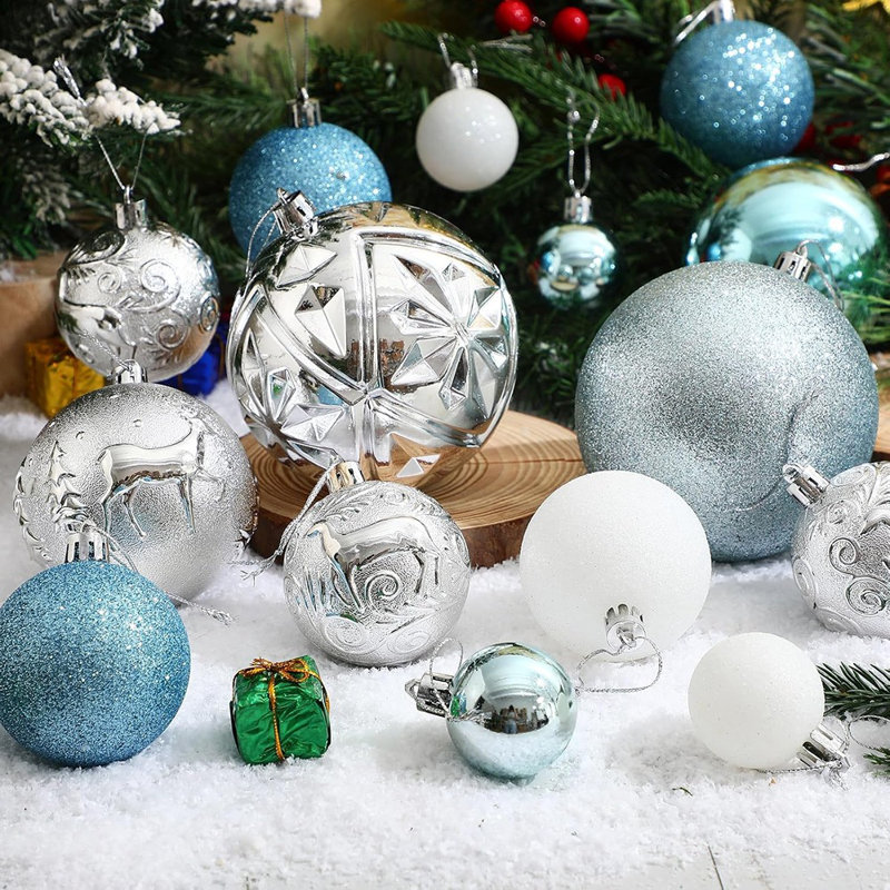 Ensemble de 32 ornements d'arbre de Noël - boules en plastique incassables en bleu clair, argent et blanc, 4 tailles pour les fêtes et décorations d'arbre de Noël