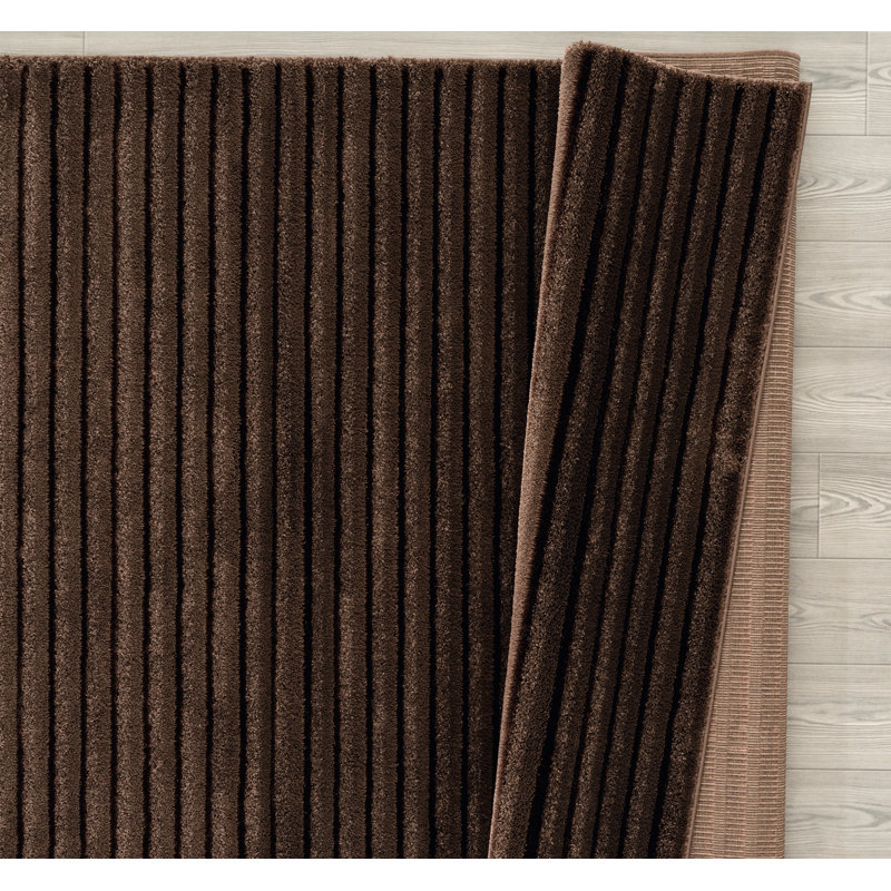 Tapis brun Hilley, Rectangle 5 pi 3 po x 7 pi 2 po
