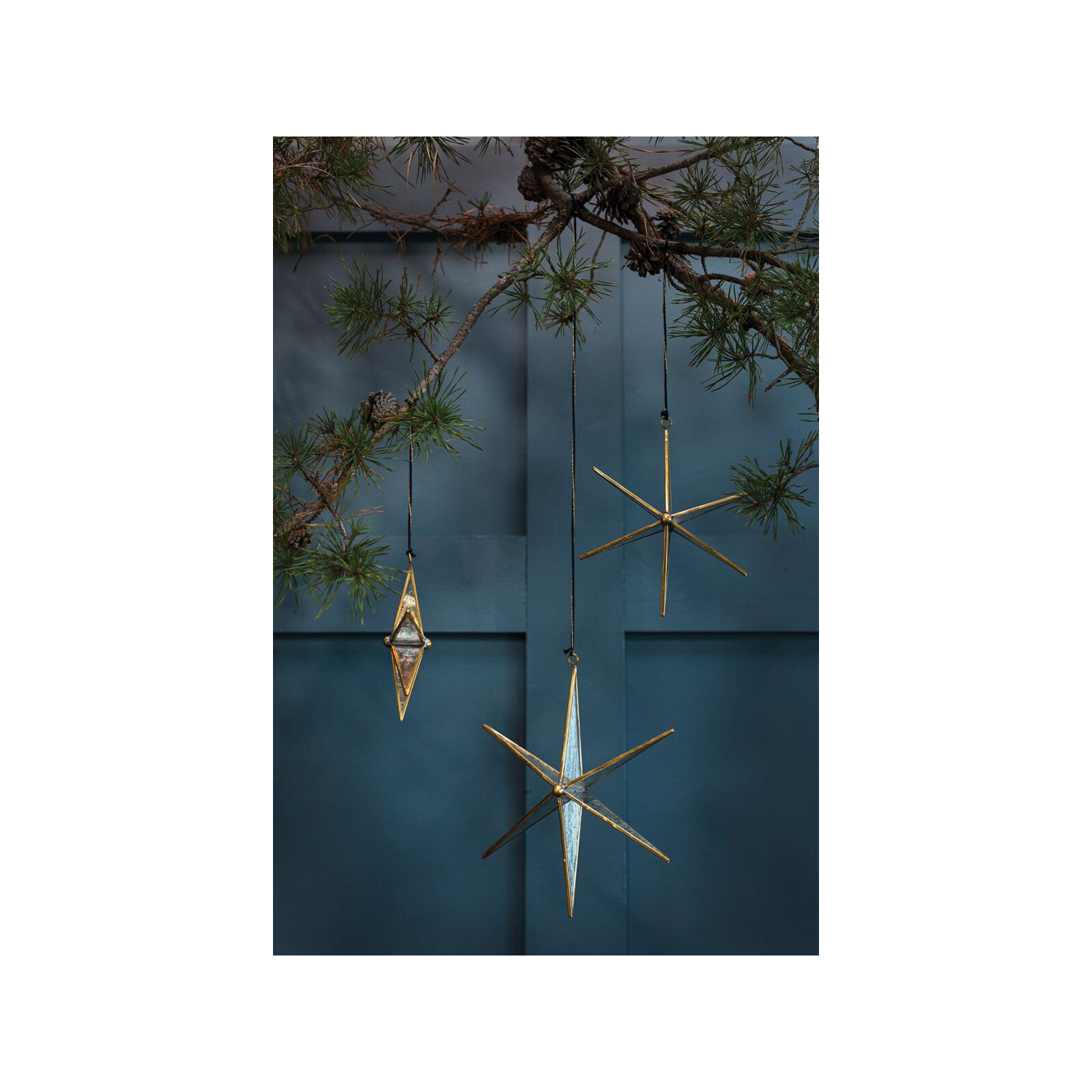 Nothern Star Holiday Shaped Ornament, 6.5" H x 6" W x 1.75" D