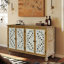 Armoire de ferme avec plusieurs portes pour différentes pièces et rangements