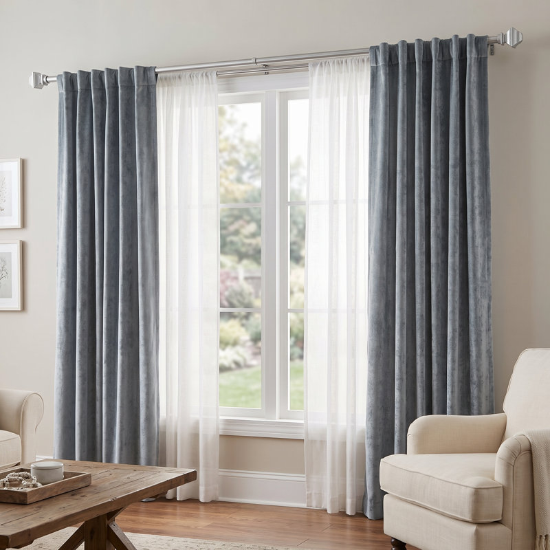 Tringle à rideaux double réglable Homestyles, 66 à 120 pouces, tringle en acier robuste argentée avec embouts carrés décoratifs