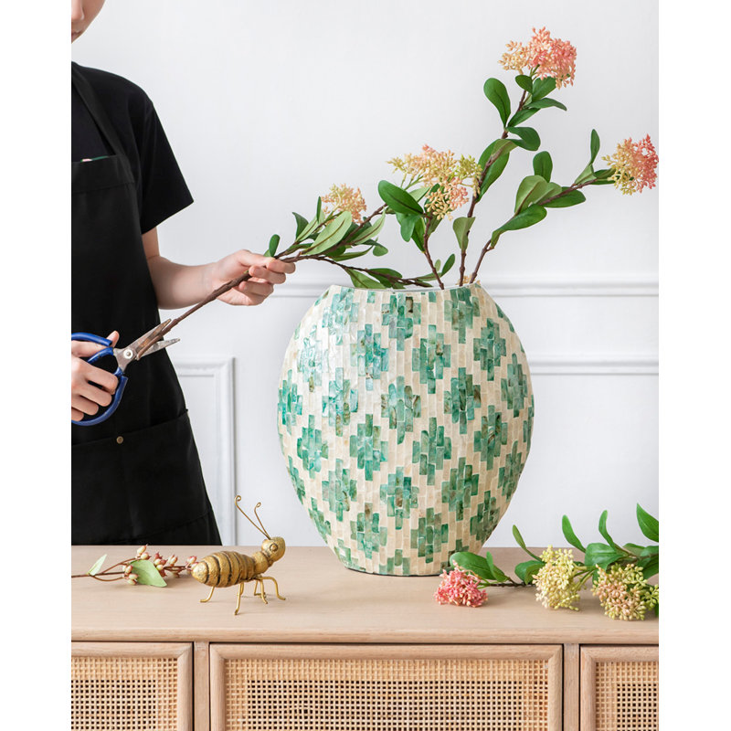 Vase de table en résine Raza, H 13,8 po x l 5,9 po x P 12,6 po