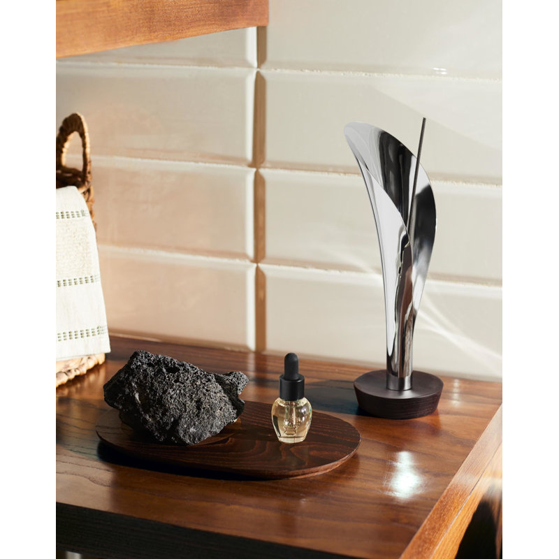 Lily Seasonal Reed Diffusers And Sticks