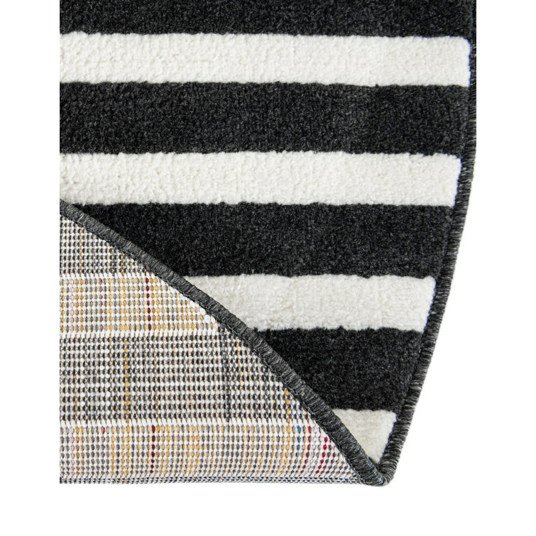 Latitude Run® Namsen Nikolis Rug Black