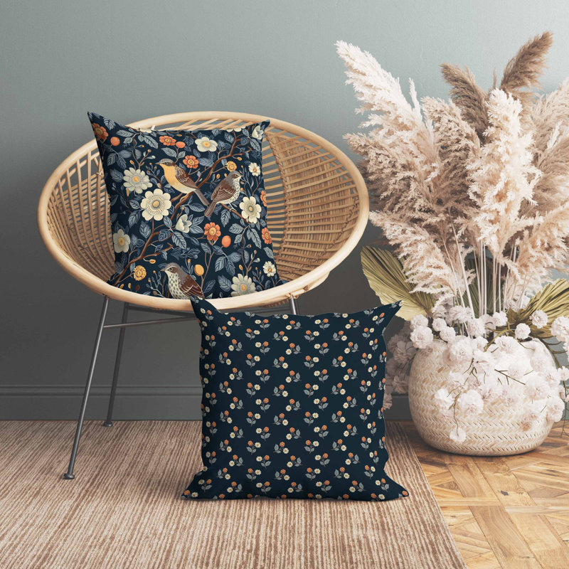 Coussin en faux suède Hidden Birds, Carré 18 po