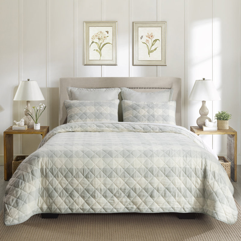 Flannel Checkered Quilt, White, Queen Quilt  + 2 Standard Shams